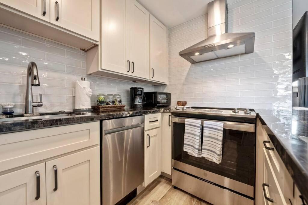 Hale Ono Loa 403- Top Floor, Ocean View, & Complete Modern Remodel Apartment Kahana Exterior foto