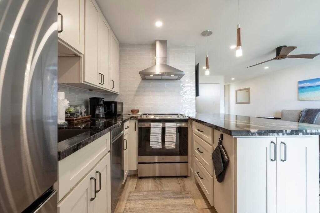Hale Ono Loa 403- Top Floor, Ocean View, & Complete Modern Remodel Apartment Kahana Exterior foto