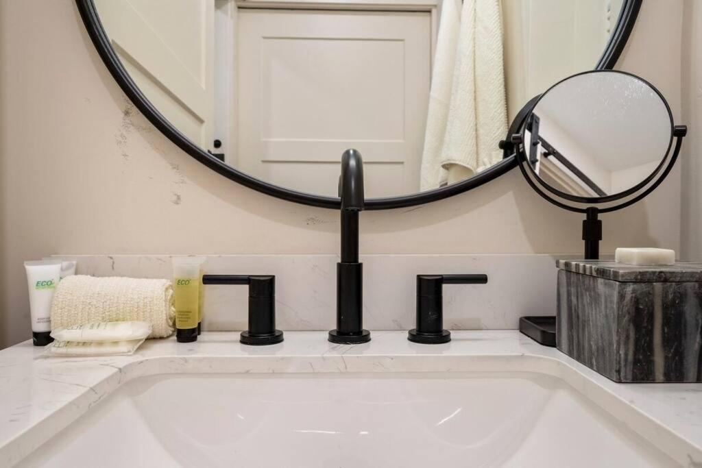 Hale Ono Loa 403- Top Floor, Ocean View, & Complete Modern Remodel Apartment Kahana Exterior foto