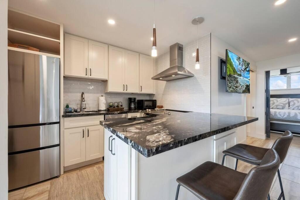 Hale Ono Loa 403- Top Floor, Ocean View, & Complete Modern Remodel Apartment Kahana Exterior foto
